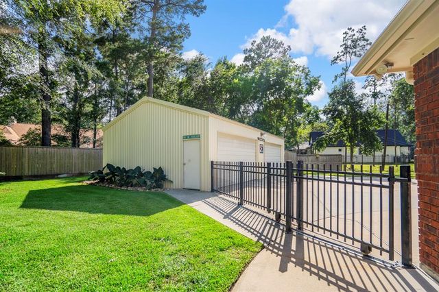 24 Wind River Drive, Conroe, TX 77384