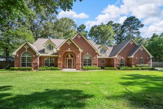 24 Wind River Drive, Conroe, TX 77384