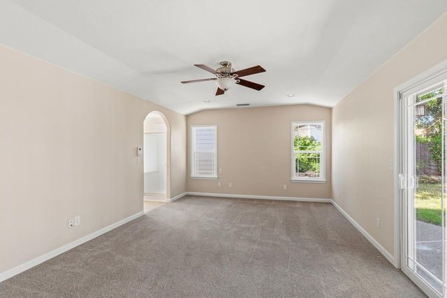 1841 S Willow Creek Dr, Tracy, CA 95376