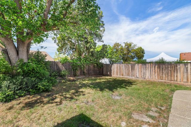 1841 S Willow Creek Dr, Tracy, CA 95376