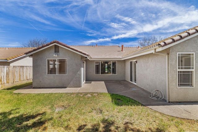 1841 S Willow Creek Dr, Tracy, CA 95376
