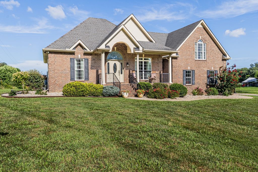226 Ranch Rd, Portland, TN 37148