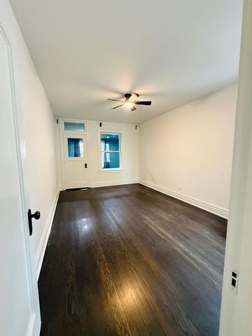 431 S East Avenue 1N, Oak Park, IL 60302