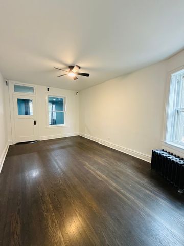 431 S East Avenue 1N, Oak Park, IL 60302