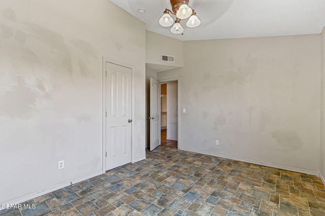 409 DESERT CHICORY Street, El Paso, TX 79928