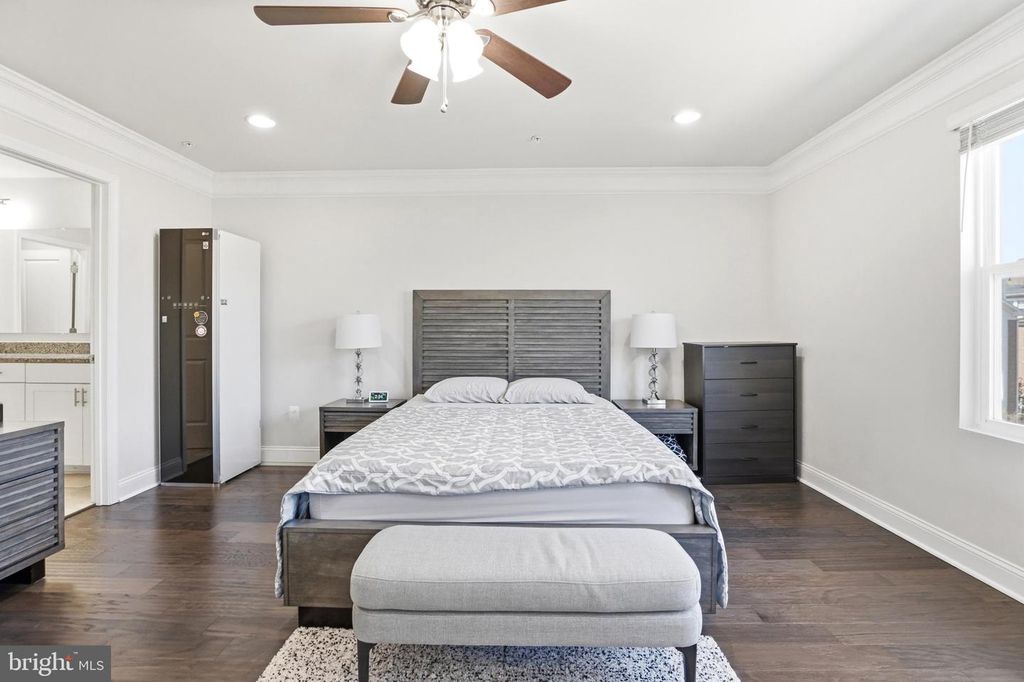 Image 17 of property listing at 7140 BANBURY DR, Hanover, MD 21076