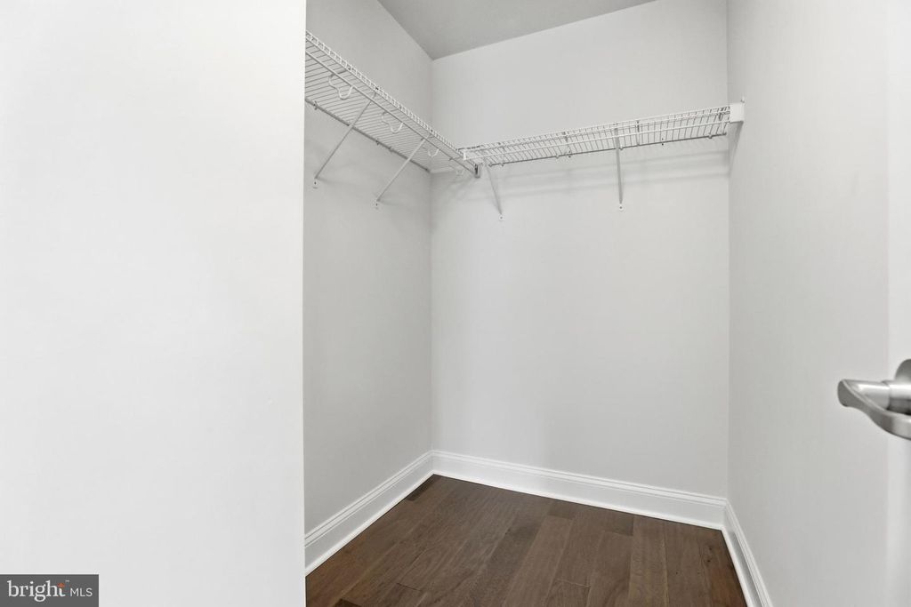 Image 28 of property listing at 7140 BANBURY DR, Hanover, MD 21076