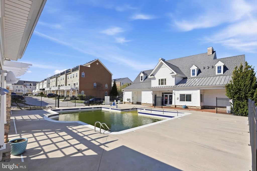 Image 44 of property listing at 7140 BANBURY DR, Hanover, MD 21076