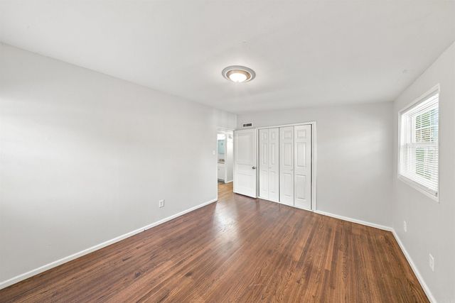 27 Greenway Drive, Little Rock, AR 72209