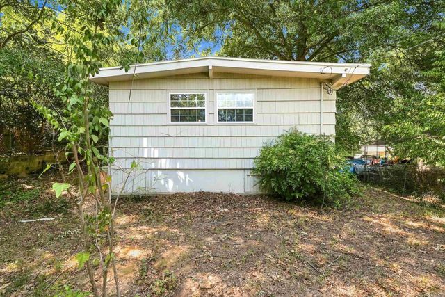 27 Greenway Drive, Little Rock, AR 72209