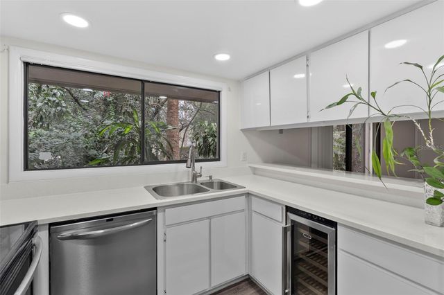 100 HIDDEN OAK DRIVE, Longwood, FL 32779