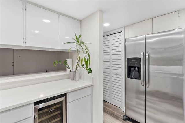 100 HIDDEN OAK DRIVE, Longwood, FL 32779