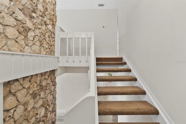 100 HIDDEN OAK DRIVE, Longwood, FL 32779