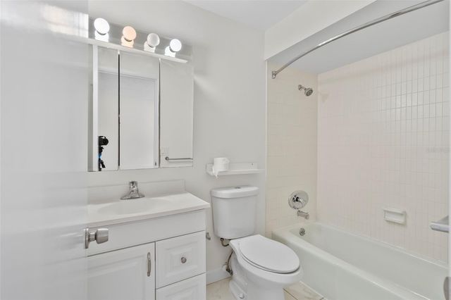 100 HIDDEN OAK DRIVE, Longwood, FL 32779