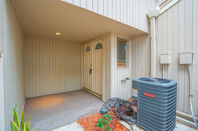 100 HIDDEN OAK DRIVE, Longwood, FL 32779