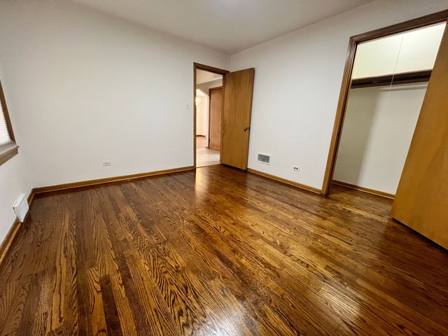 7427 TRIPP Avenue, Skokie, IL 60076