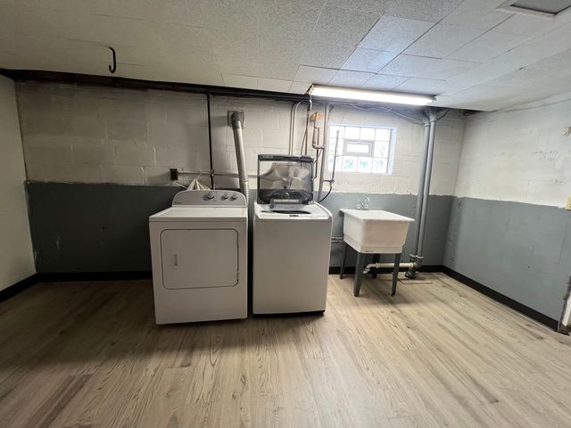 7427 TRIPP Avenue, Skokie, IL 60076