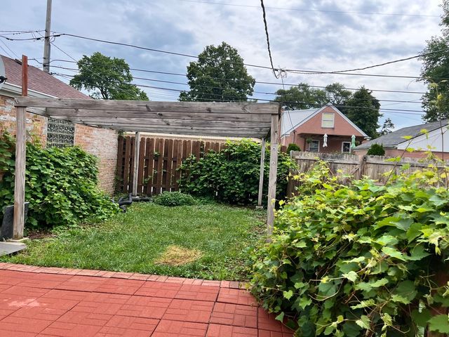 7427 TRIPP Avenue, Skokie, IL 60076