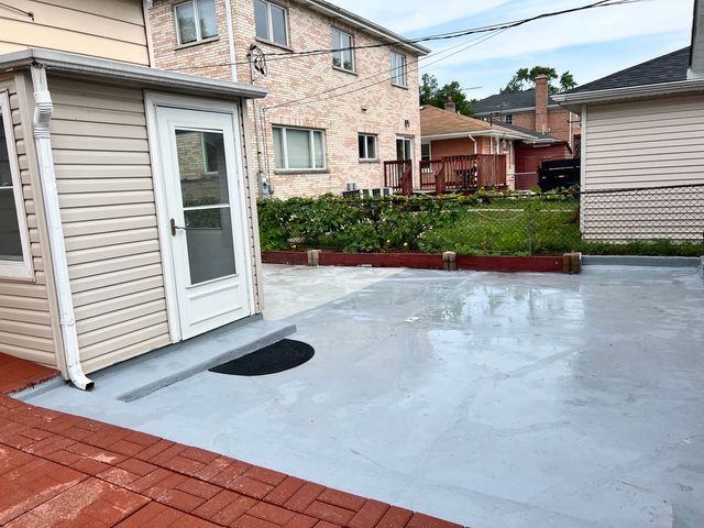 7427 TRIPP Avenue, Skokie, IL 60076