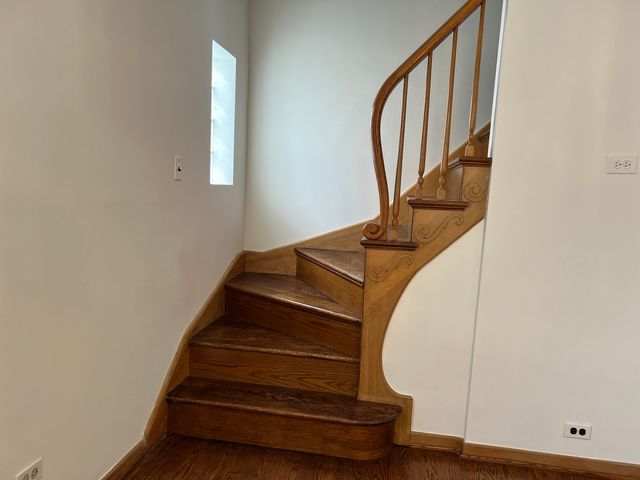 7427 TRIPP Avenue, Skokie, IL 60076