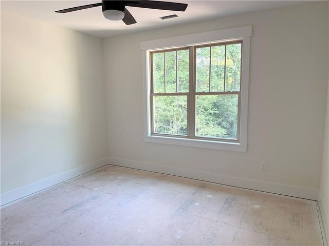 1050 E Chamberlin Drive, Asheboro, NC 27205