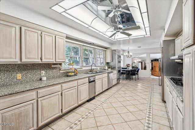 4959 Brewster Drive, Tarzana (los Angeles), CA 91356