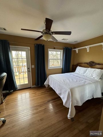 53 Riverlawn Drive, Wayne, NJ 07470