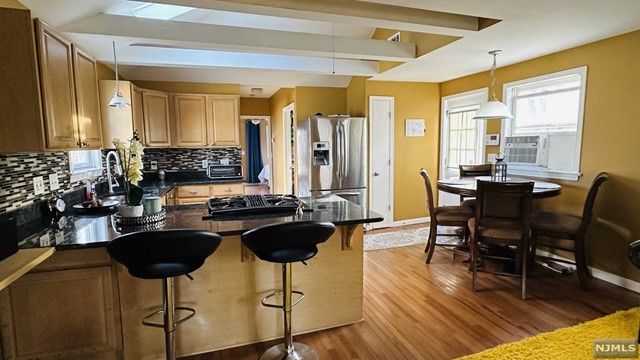 53 Riverlawn Drive, Wayne, NJ 07470