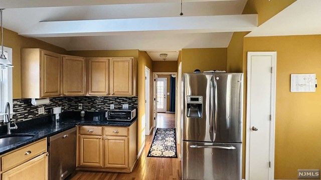 53 Riverlawn Drive, Wayne, NJ 07470