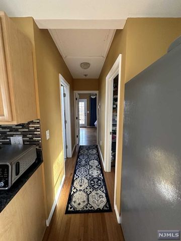 53 Riverlawn Drive, Wayne, NJ 07470