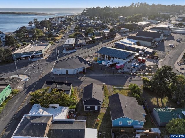 5024 SE Jetty Av, Lincoln City, OR 97367
