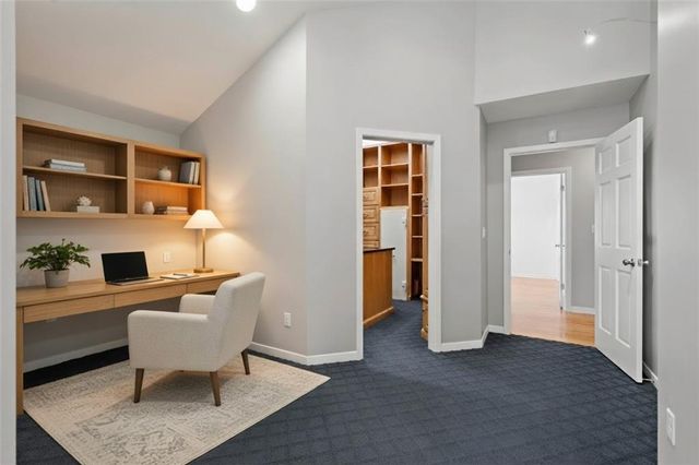 8912 Mohawk Lane, Leawood, KS 66206