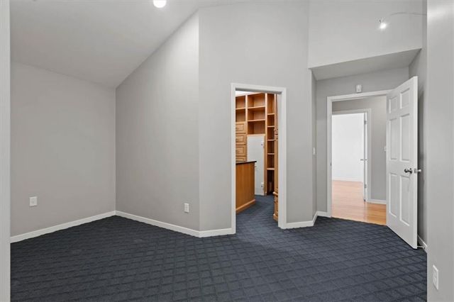 8912 Mohawk Lane, Leawood, KS 66206