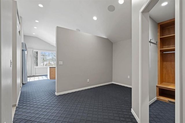 8912 Mohawk Lane, Leawood, KS 66206