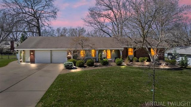 8912 Mohawk Lane, Leawood, KS 66206