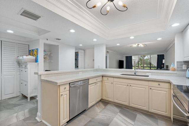 6562 Boca Del Mar Drive 124, Boca Raton, FL 33433