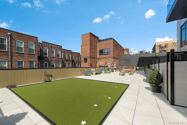 40-22 61st Street 2M, Woodside, NY 11377