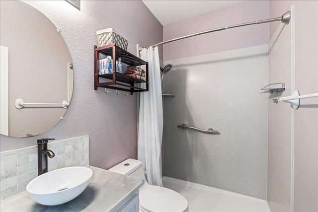 2103 Talamore RD, Pflugerville, TX 78660