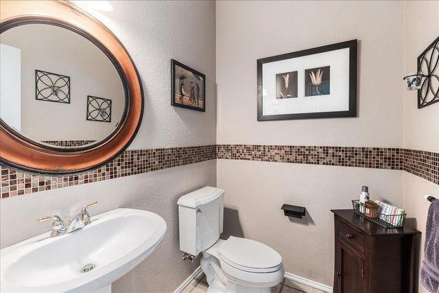 2103 Talamore RD, Pflugerville, TX 78660