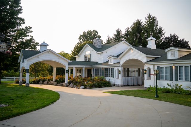 2681 Hadley Road, Lapeer, MI 48446