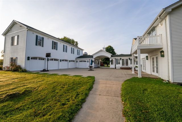 2681 Hadley Road, Lapeer, MI 48446