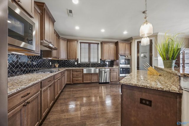 110 Summer Walk Lane, Harvest, AL 35749