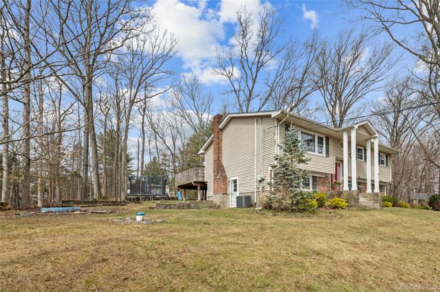 7 Jacqueline Road, Monsey, NY 10952