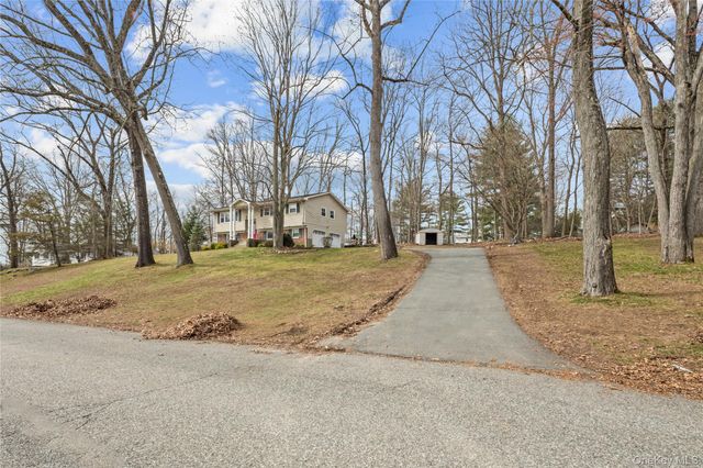 7 Jacqueline Road, Monsey, NY 10952