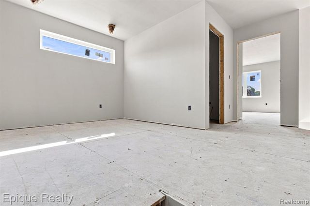 3333 Cornerstone Drive 68, Lake Orion, MI 48360