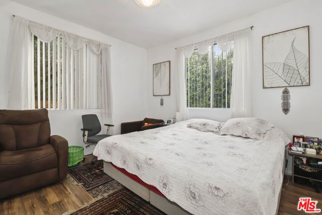 3943 Wade Street, Los Angeles, CA 90066