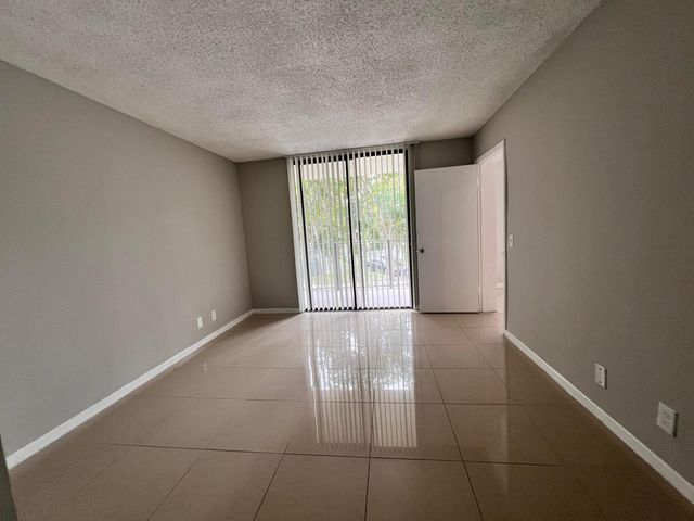 700 EXECUTIVE CENTER Drive 211, West Palm Beach, FL 33401