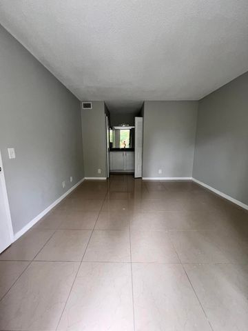 700 EXECUTIVE CENTER Drive 211, West Palm Beach, FL 33401