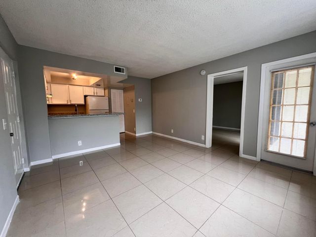 700 EXECUTIVE CENTER Drive 211, West Palm Beach, FL 33401