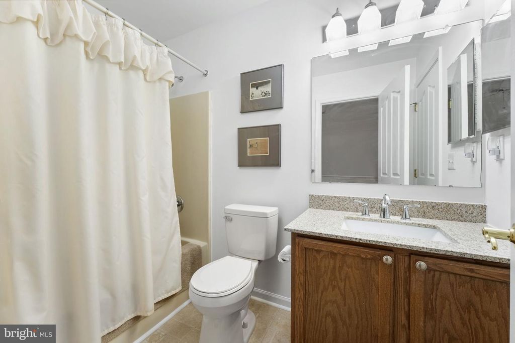 613 KENDALL DR, Bear, DE 19701